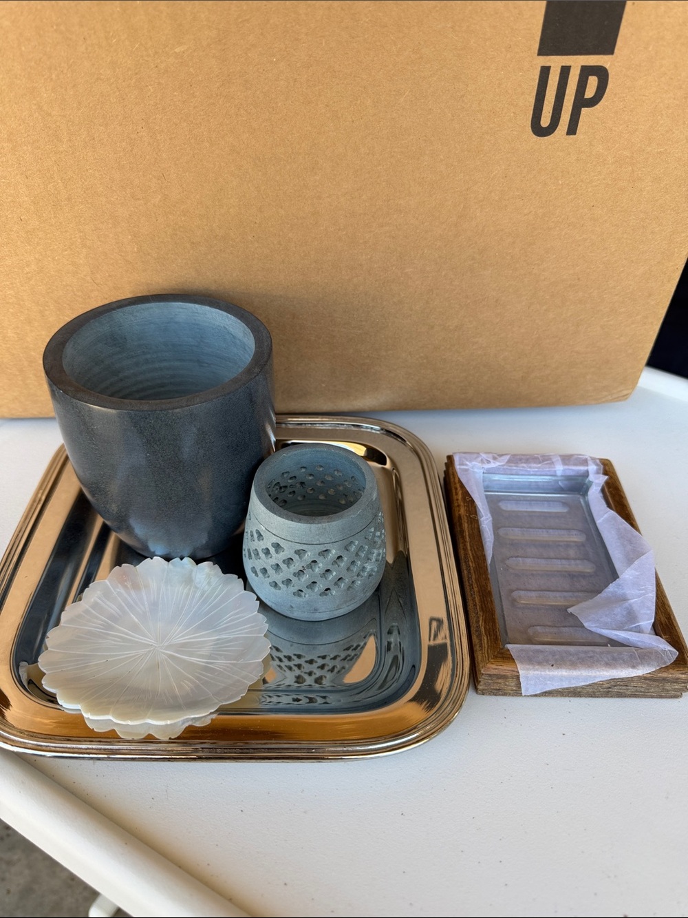 Rare Nate Berkus HSN Hamptons 5 piece bathscape set